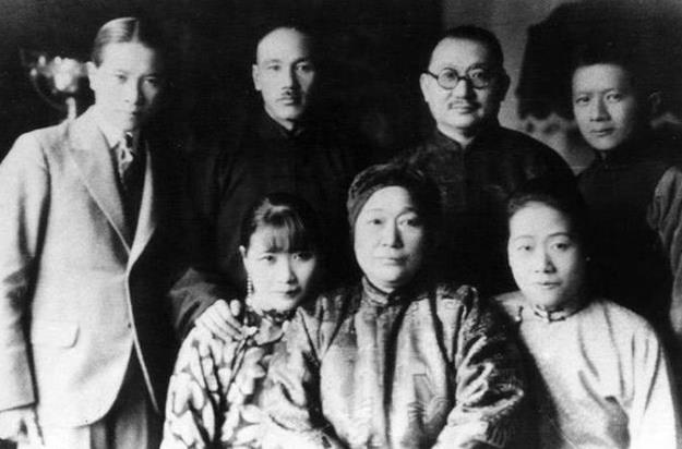 宋氏三姐妹哪个最坏哪个最好(宋氏三姐妹哪个最漂亮)插图6