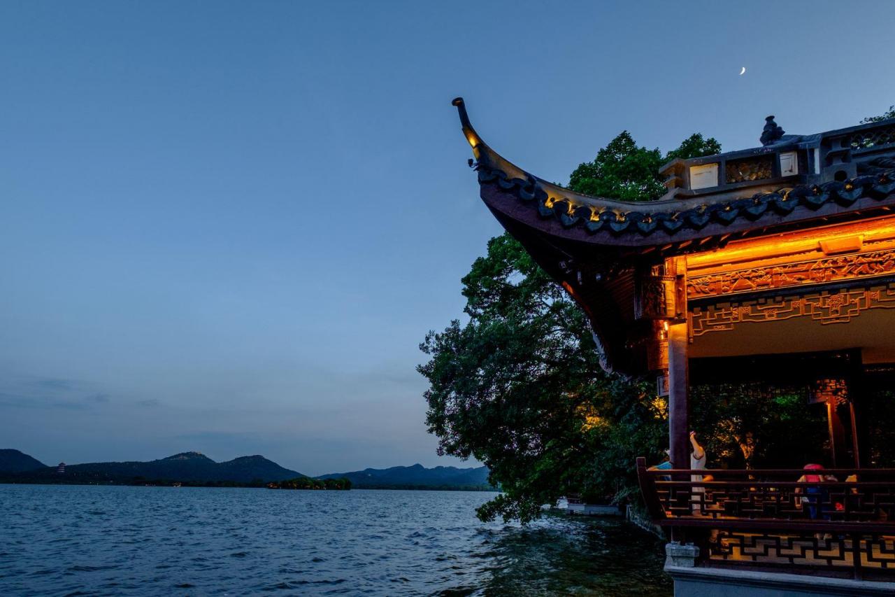 西湖十景介绍简短 (西湖美景介绍100字左右)插图6