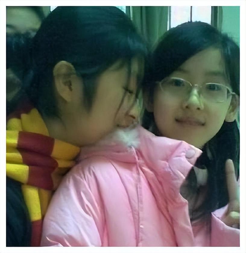 刘强东和章泽天哪一年离的婚(刘强东章泽天亲吻视频)插图8
