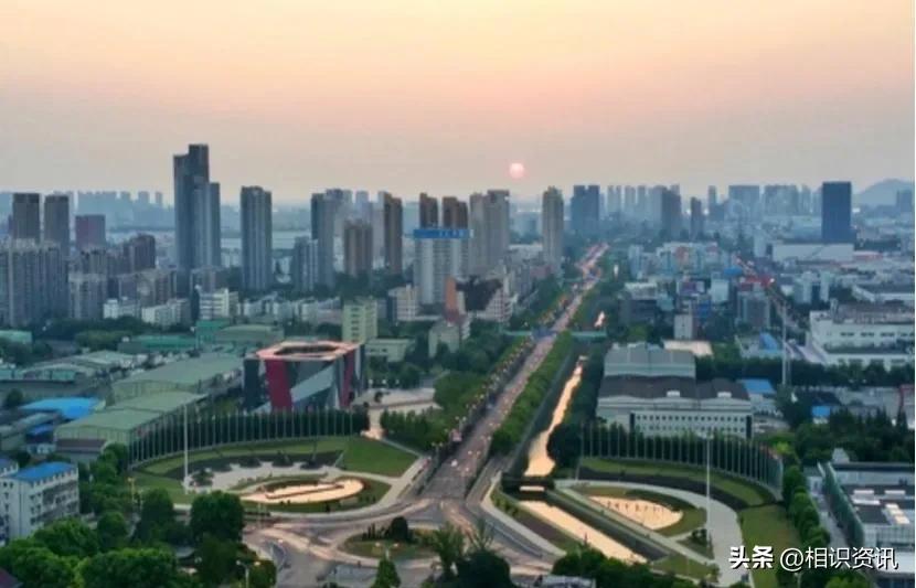 全国城市gdp排名2022最新排名表(全国城市gdp2022年GDP总量)插图4