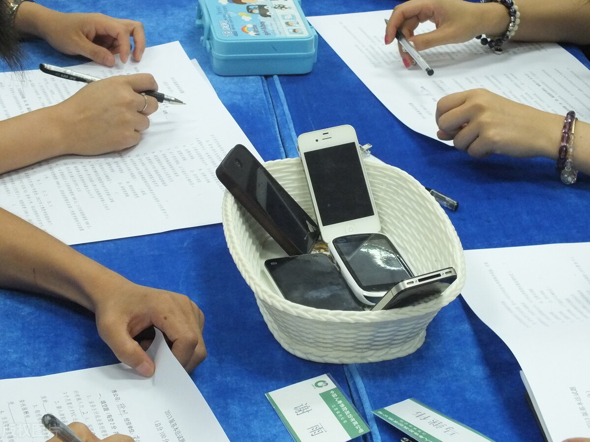 iphone6上市多少钱(iphone6刚出时价格是多少)