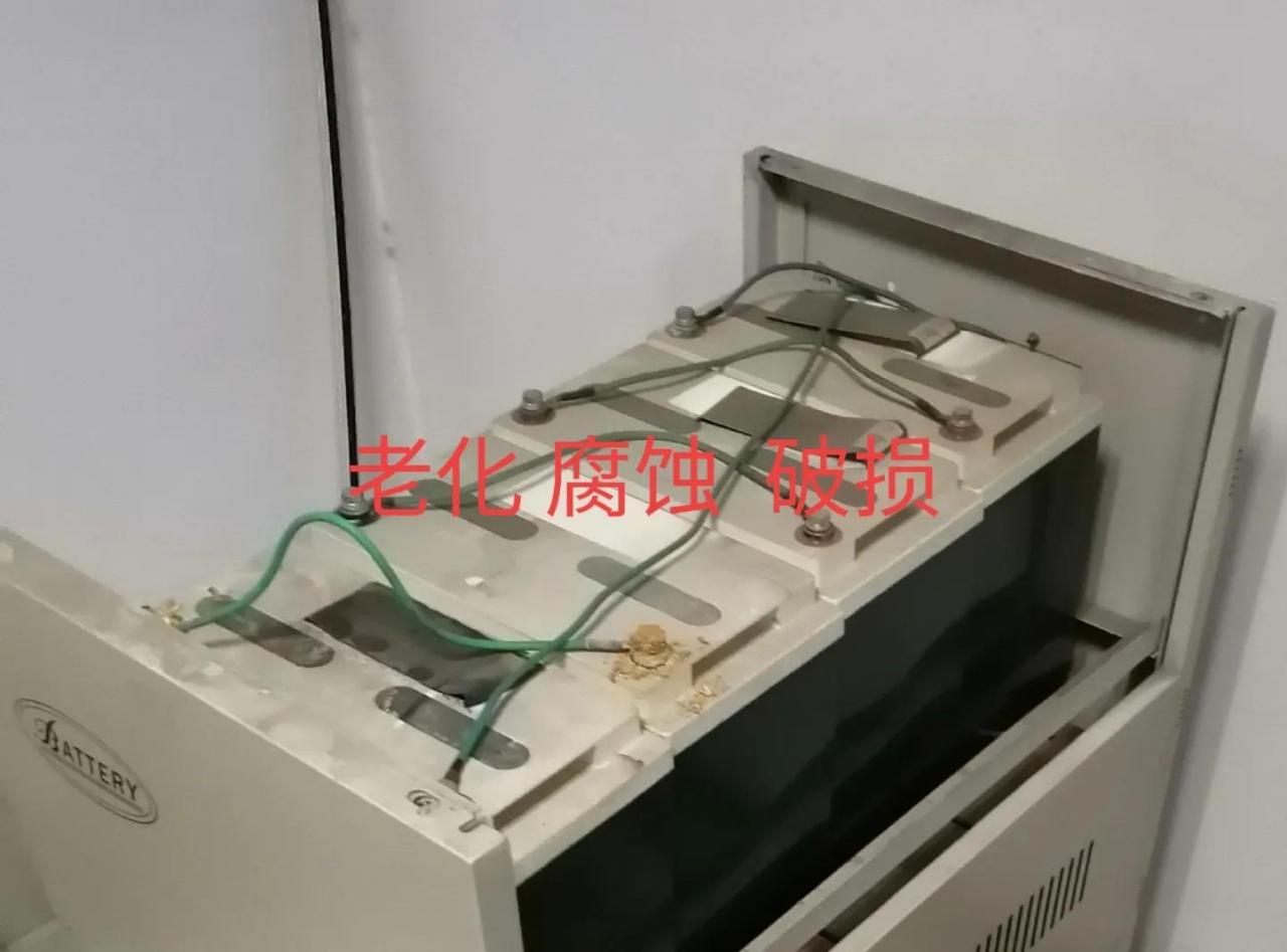 万用表测12v电瓶好坏 (如何检查蓄电池好坏)插图2