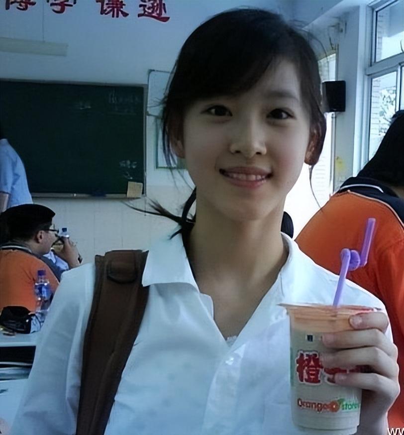 刘强东和章泽天哪一年离的婚(刘强东章泽天亲吻视频)插图14