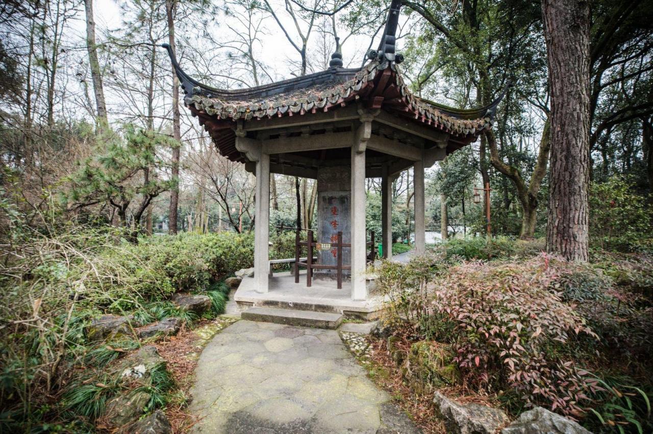 西湖十景介绍简短 (西湖美景介绍100字左右)插图19