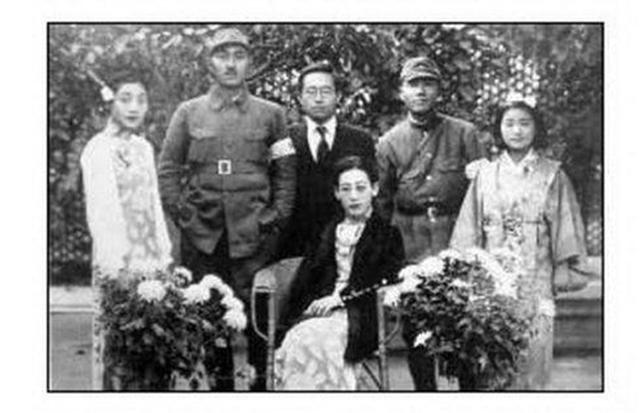 爱新觉罗的子孙现在姓什么(爱新觉罗现在都姓什么)插图2