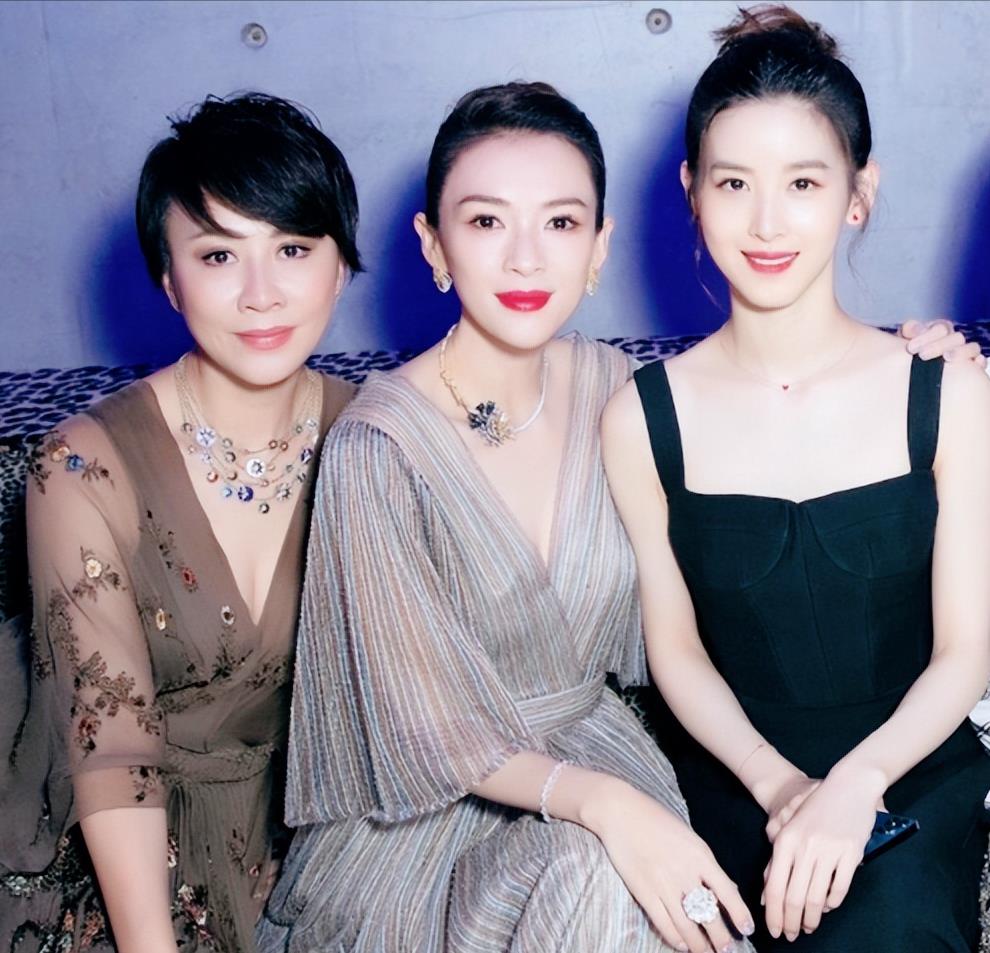 刘强东和章泽天哪一年离的婚(刘强东章泽天亲吻视频)插图28