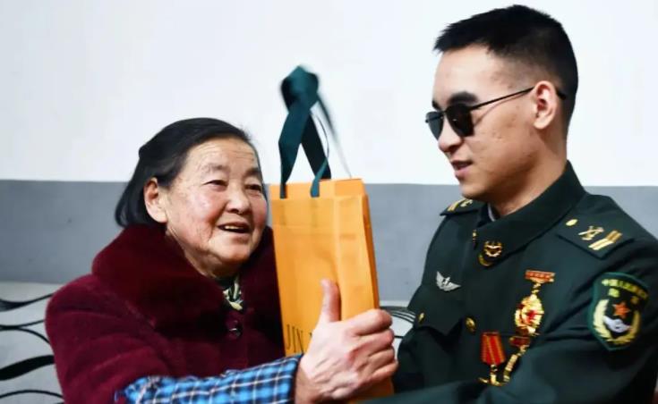 活着一等功臣享受什么待遇(一等功臣什么概念)插图17
