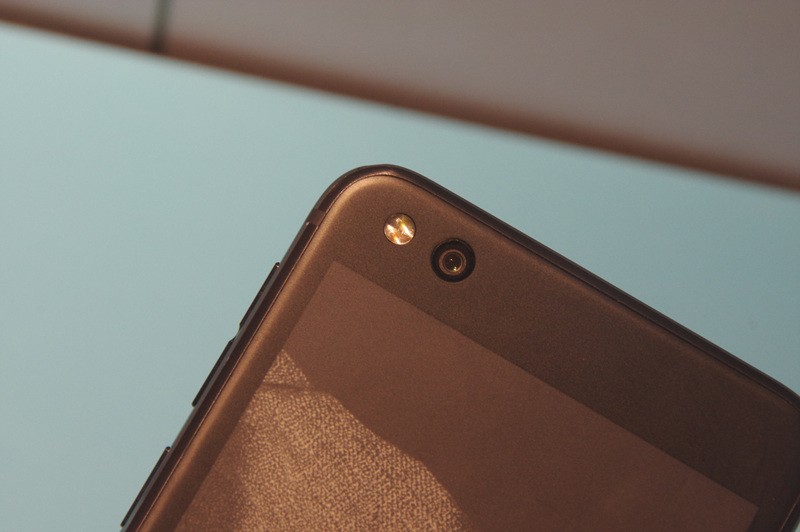 YOTA3双面屏手机如何(yotaphone3手机报价)插图1