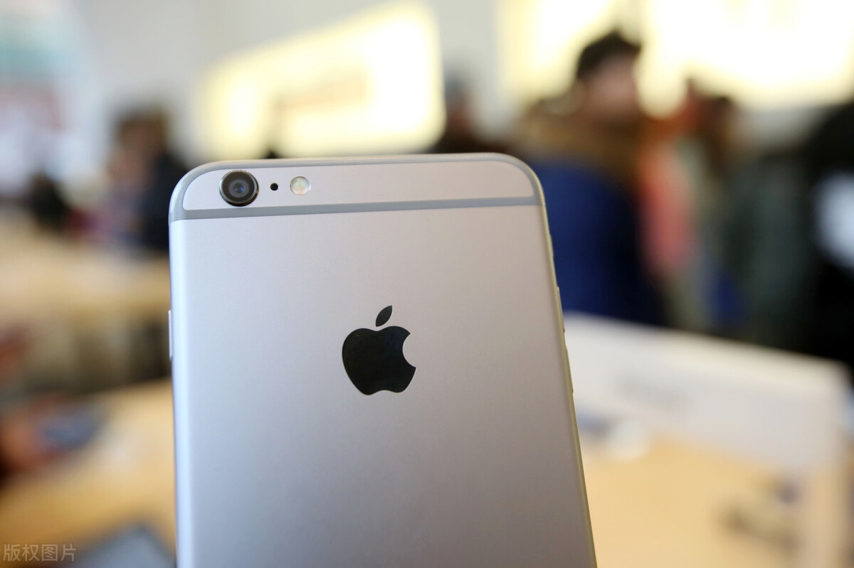 iphone6上市多少钱(iphone6刚出时价格是多少)插图