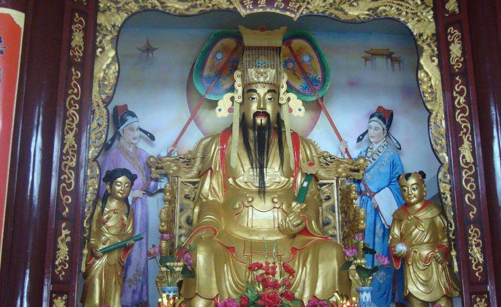 玉皇大帝叫张什么名 (玉皇大帝和王母娘娘不是夫妻吗)插图3