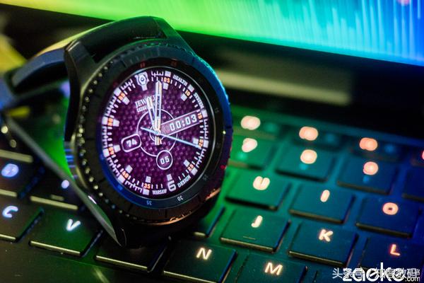 三星gears3先锋版和普通版区别(三星gear s3先锋款售价)插图