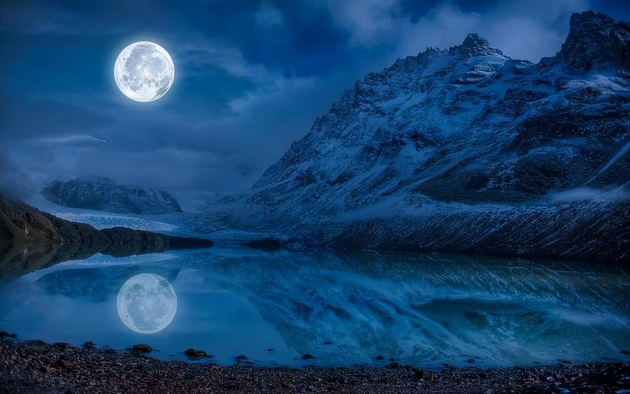 天下三分明月夜的下一句是什么(天下三分明月夜的下句是)