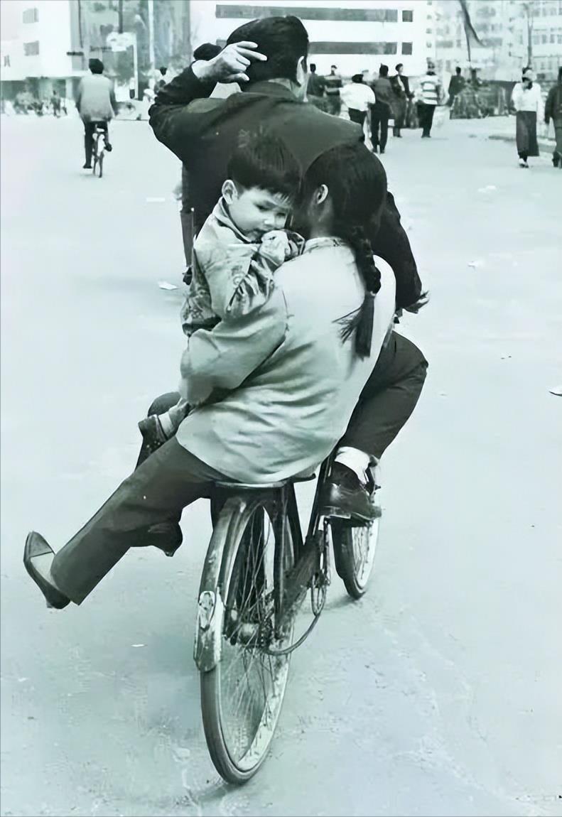 70年代凤凰自行车(1970年代 凤凰自行车出厂价)