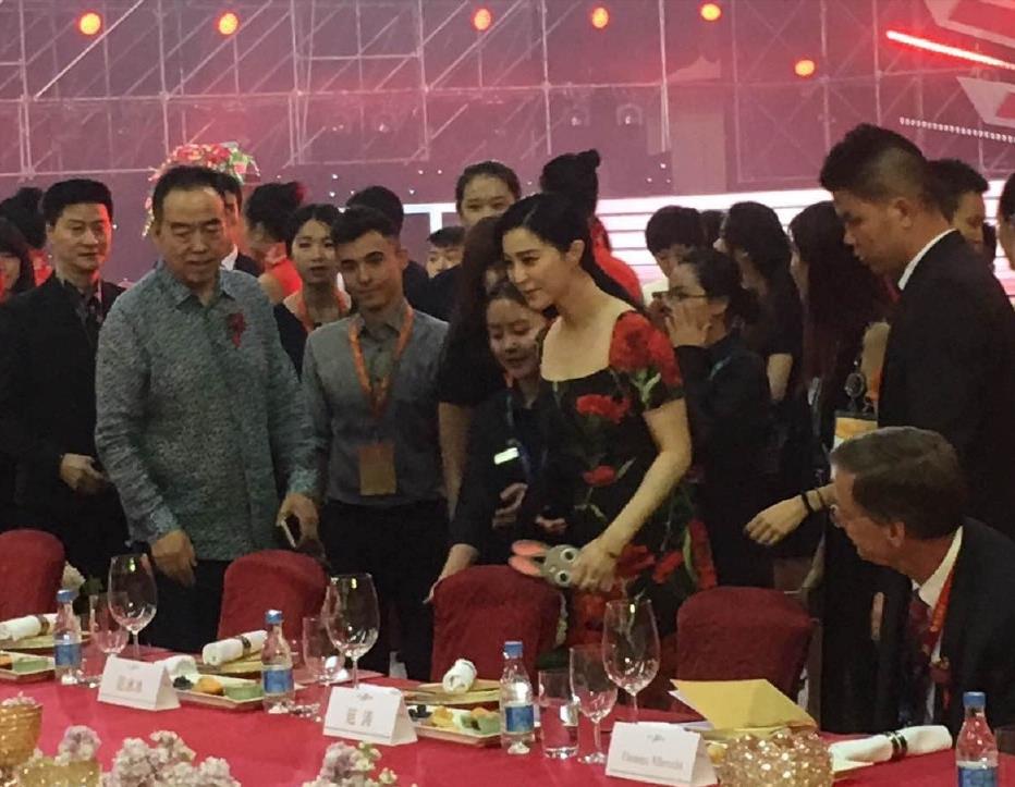 范冰冰是许家印的老婆吗(范冰冰生娃是真的吗)插图17
