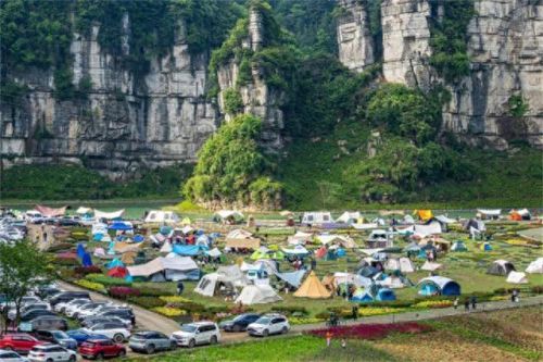 十大旅行预告片排行榜最新(10部必看旅行电影)插图1