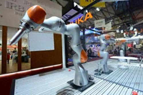 十大实用智能机器人排行榜(目前最好的智能机器人)插图8 十大实用智能机器人排行榜(目前最好的智能机器人)插图8