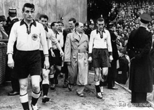 足球十大人物排行榜图片(足球运动品牌十大排名)插图4