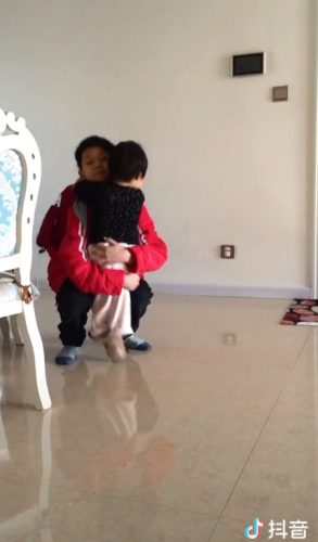 抖音十大短视频作品排行榜(抖音10个最火的短视频)插图7 抖音十大短视频作品排行榜(抖音10个最火的短视频)插图7