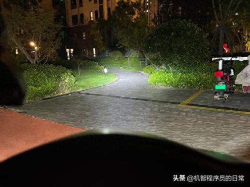 十大最亮摩托车灯排行榜(摩托车炫酷灯)插图3