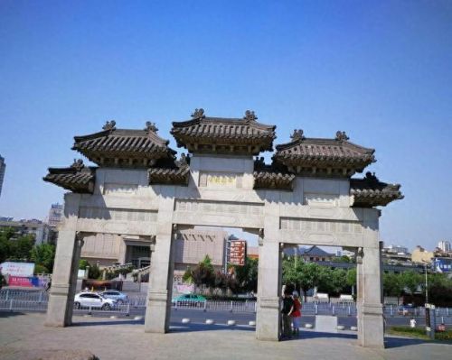 徐州十大设计师排行榜图片(浙江十大服装设计师)插图3 徐州十大设计师排行榜图片(浙江十大服装设计师)插图3