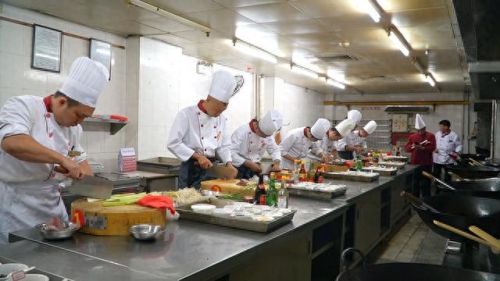 最湘菜十大名厨排行榜图片(湖南湘菜名厨蒋平)插图1