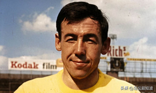 足球十大人物排行榜图片(足球运动品牌十大排名)插图2