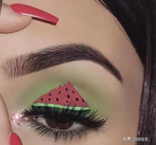 十大丑妆美女排行榜最新(化妆模特排行榜)插图