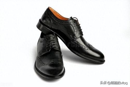 十大好评男鞋品牌排行榜(国内公认十大男鞋品牌)插图1