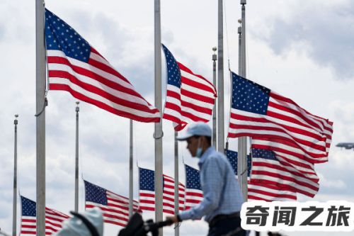 美国国旗上50颗星都代表什么(美国天空中的星星有哪些)