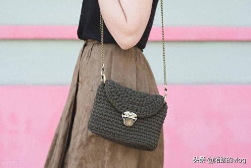 十大奢侈品品牌标志排行榜(50大奢侈品的标志图)