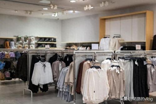 十大都市休闲品牌排行榜(休闲西裤品牌十大排名)插图1 十大都市休闲品牌排行榜(休闲西裤品牌十大排名)插图1