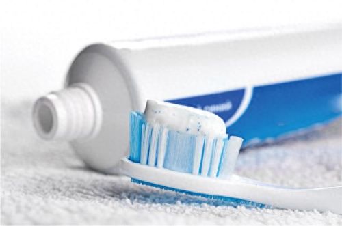 十大中草药牙膏排行榜图片(金银花中草药牙膏)