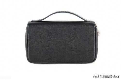 最火品牌十大男包排行榜(男包品牌排名大全)插图