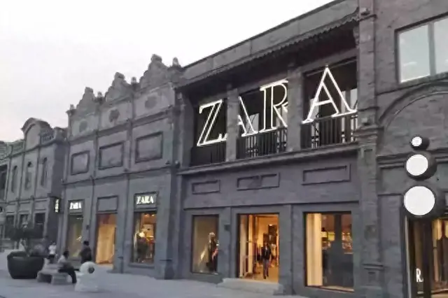 十大快消品牌女装排行榜(三大快消品牌服装)插图