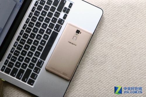 oppor7plus测评视频(oppo r7plus 参数)