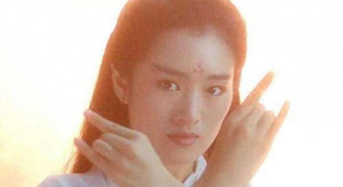 武侠小说十大女刺客排行榜(转世刺客成为剑术天才小说)
