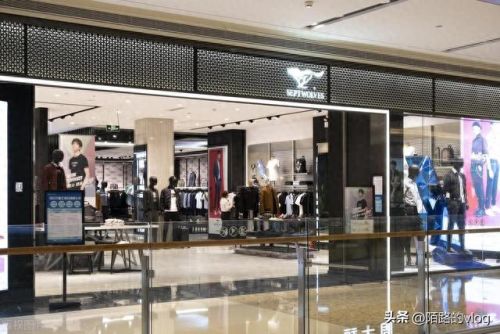 男装实体店十大品牌排行榜(十大品牌男装官方旗舰店直播)