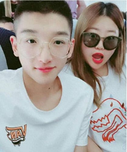 抖音十大搞笑女友排行榜(抖音三炮和他女友)