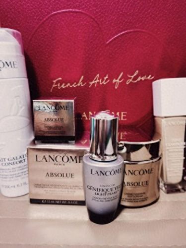 十大女性化妆品牌排行榜(中年女性化妆品套装排行榜前十名)插图1