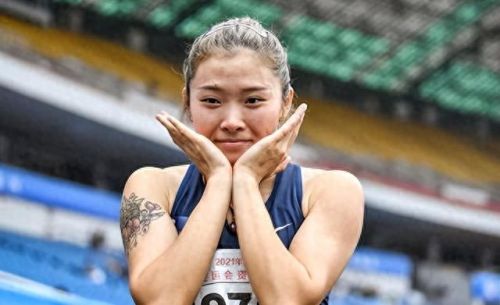 体育舞蹈女生排名前十(全网最火的科目舞蹈女)插图4 体育舞蹈女生排名前十(全网最火的科目舞蹈女)插图4