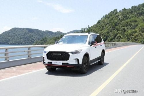 十大运动越野车排行榜最新(全球越野车性能排行榜前十名)插图7 十大运动越野车排行榜最新(全球越野车性能排行榜前十名)插图7