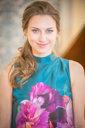 西南十大美女榜单排行榜(南粤十大美女排行榜)插图25 西南十大美女榜单排行榜(南粤十大美女排行榜)插图25