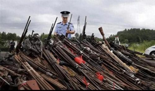 中国十大悍匪排行榜之枪魔(中国十大悍匪真实排名)