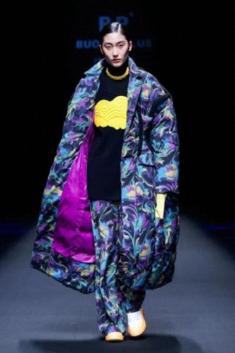 人气时装杂志排名前十(流行的时装杂志)插图52