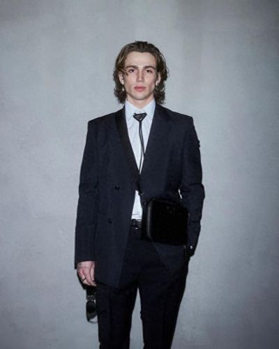 美国十大帅哥网红排行榜(美国华裔抖音十大网红)插图6 美国十大帅哥网红排行榜(美国华裔抖音十大网红)插图6