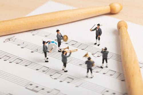 现在老歌曲十大排行榜(十大经典老歌曲排名)插图1 现在老歌曲十大排行榜(十大经典老歌曲排名)插图1