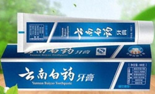 十大品牌牙膏排行榜图片及价格(俊小白牙膏正品官方品牌)
