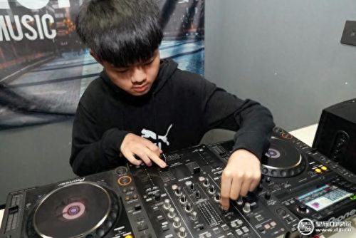 贵阳dj学校排名前十(贵阳第一梯队初中排名)插图 贵阳dj学校排名前十(贵阳第一梯队初中排名)插图