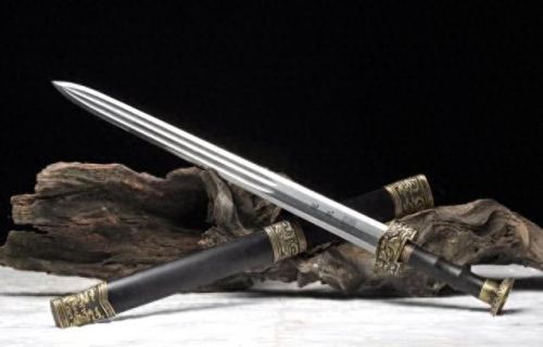 日漫十大冷兵器排行榜中国(日漫十大最强武器排名)插图1