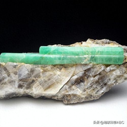 中国十大祖母绿原石排行榜(天然祖母绿原石价格表)插图10